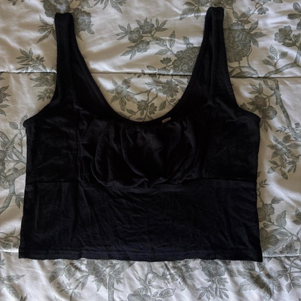 PacSun Black Crop Tank Top